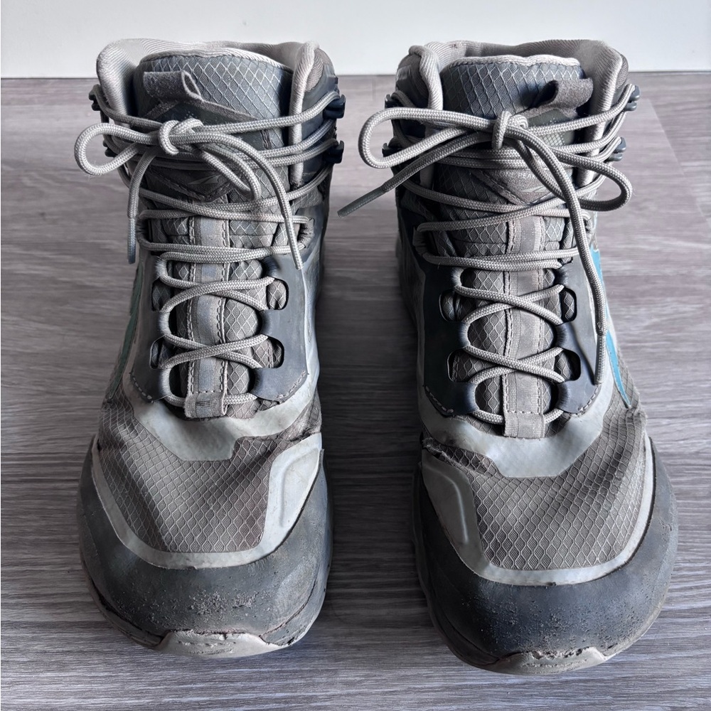 Altra Lone Peak Hiking Boots Women’s 8
